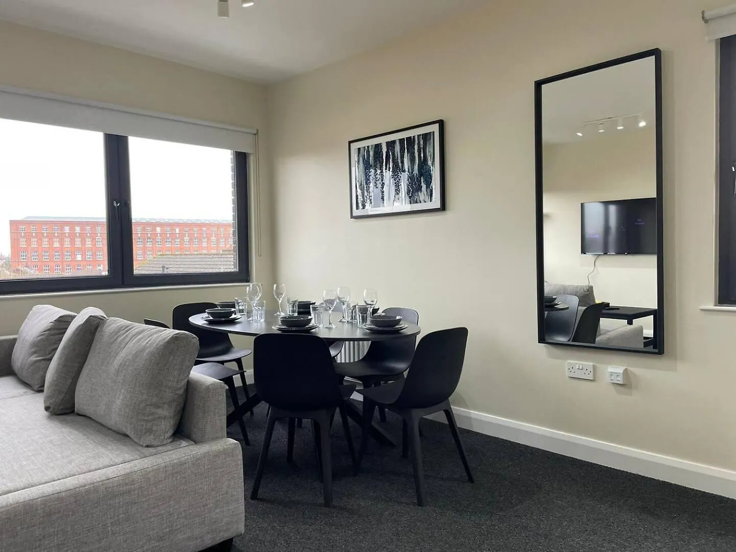 דירה בלפסט Stylish 2Br Apt City Views Walk To Centre בריטניה